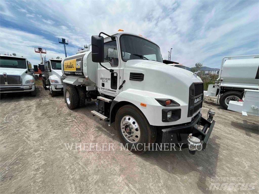 Mack WT2000 A Tank Trucks