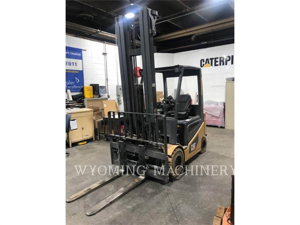 Mitsubishi 2EPC6000 Electric Forklifts