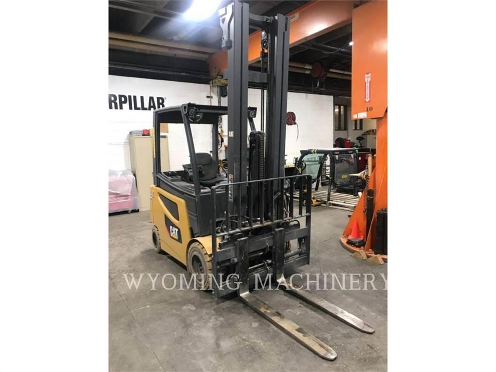 Mitsubishi 2EPC6000 Electric Forklifts