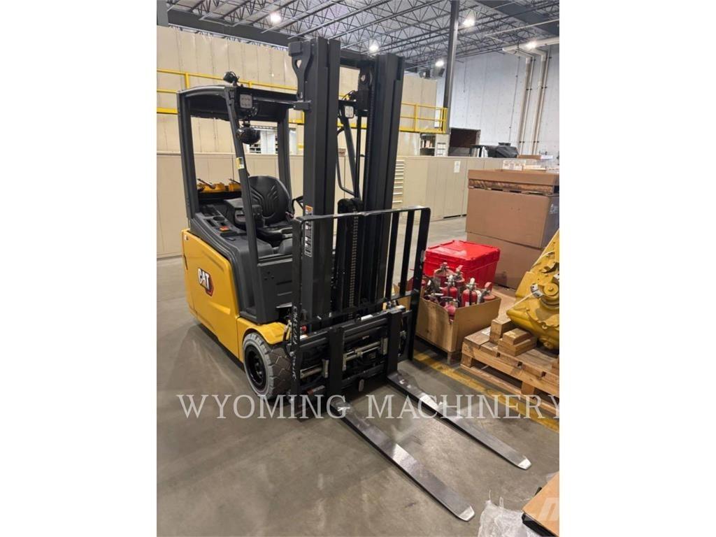 Mitsubishi 2ET4000 Electric Forklifts