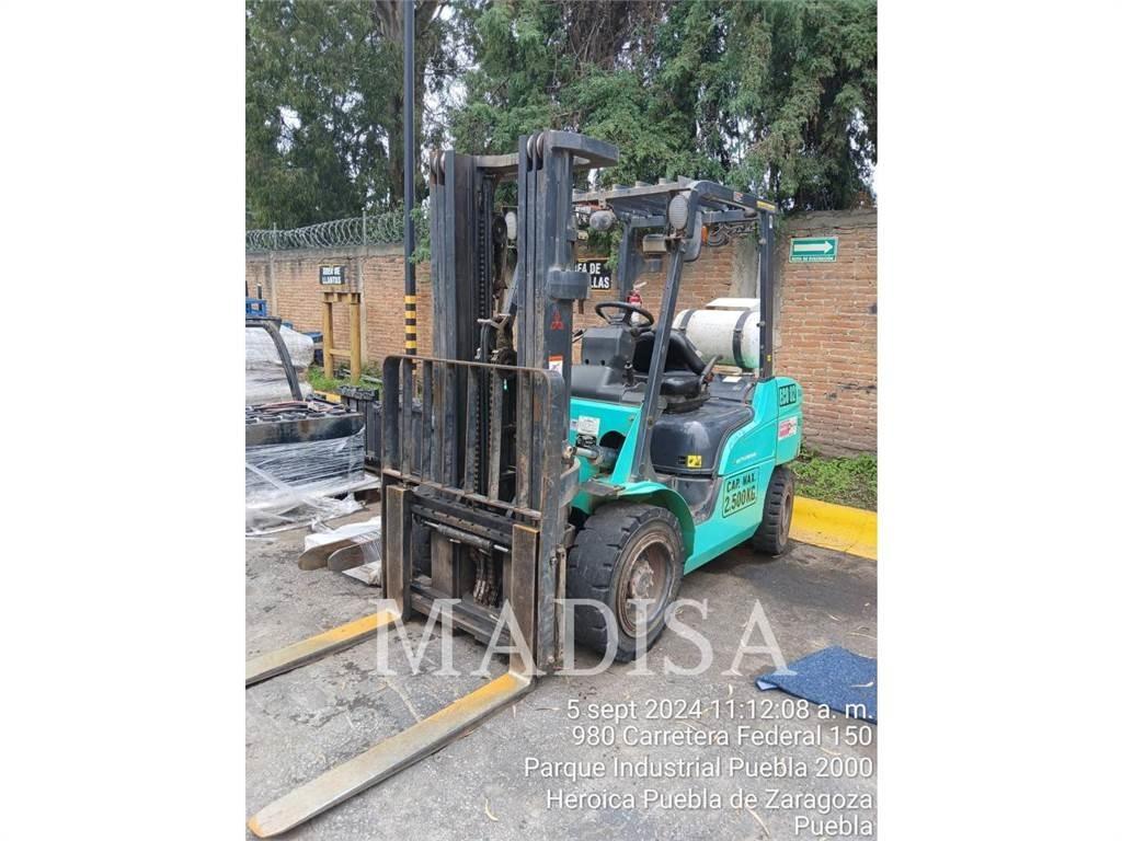 Mitsubishi FG30N-LP Misc Forklifts