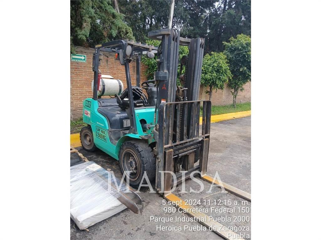 Mitsubishi FG30N-LP Misc Forklifts