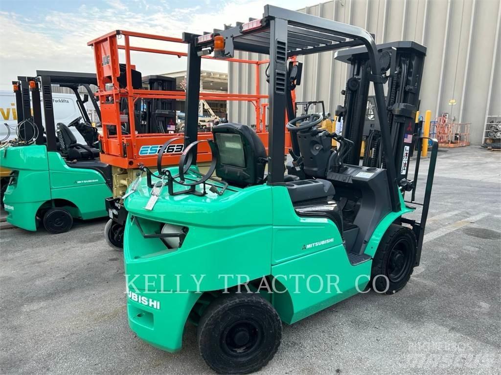 Mitsubishi FGC25 Misc Forklifts