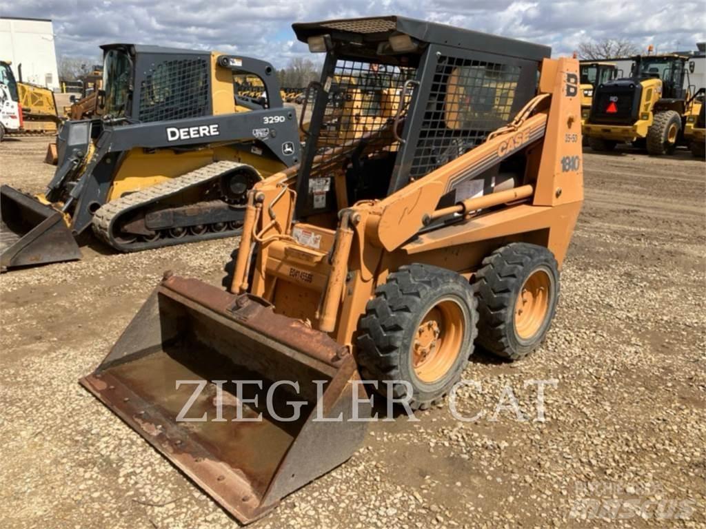 New Holland 1840 Skid Steer Loaders