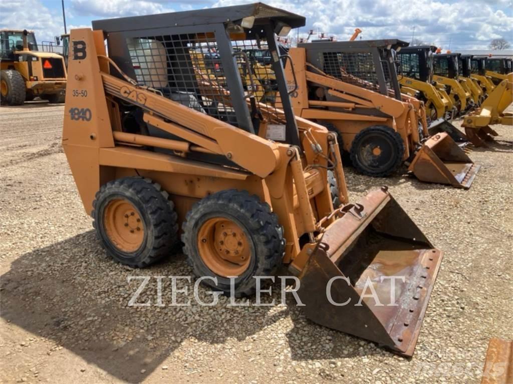 New Holland 1840 Skid Steer Loaders