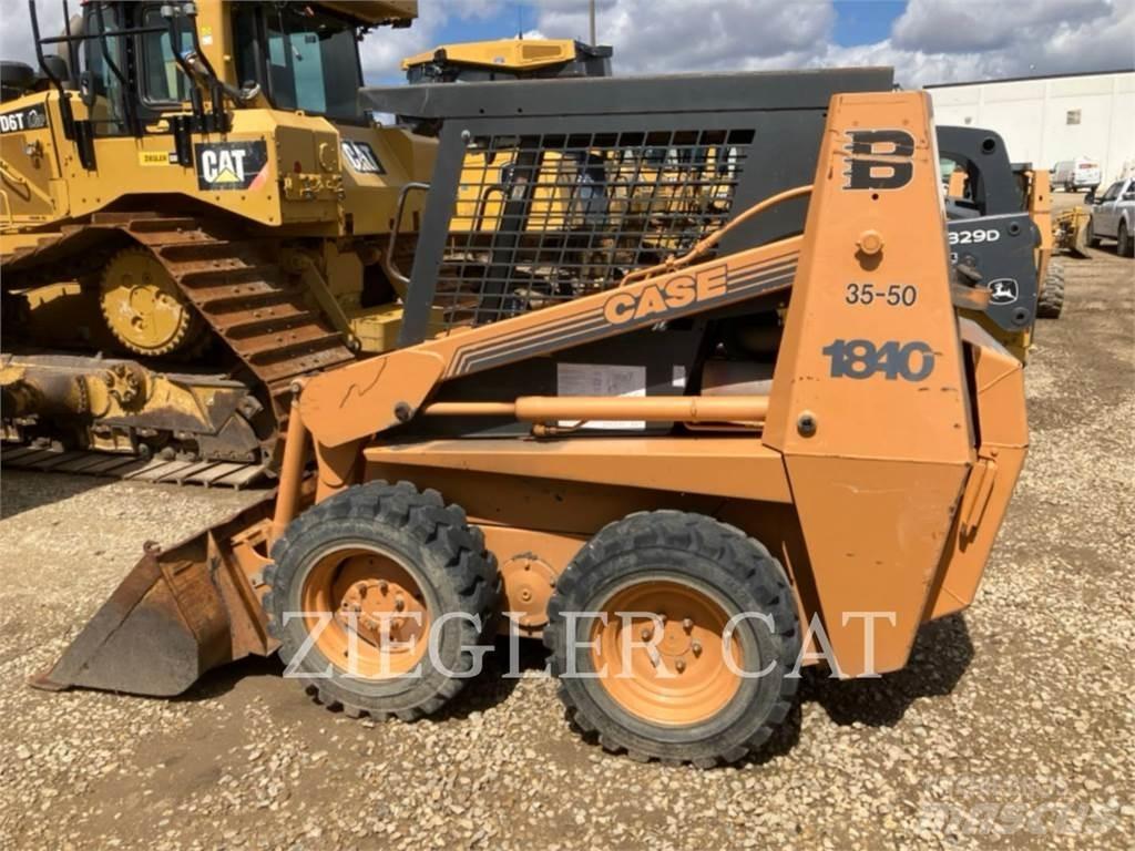 New Holland 1840 Skid Steer Loaders