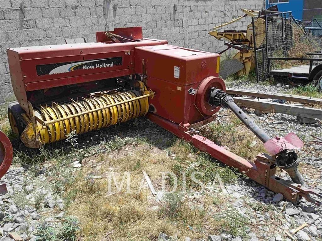 New Holland 570 Harvesters