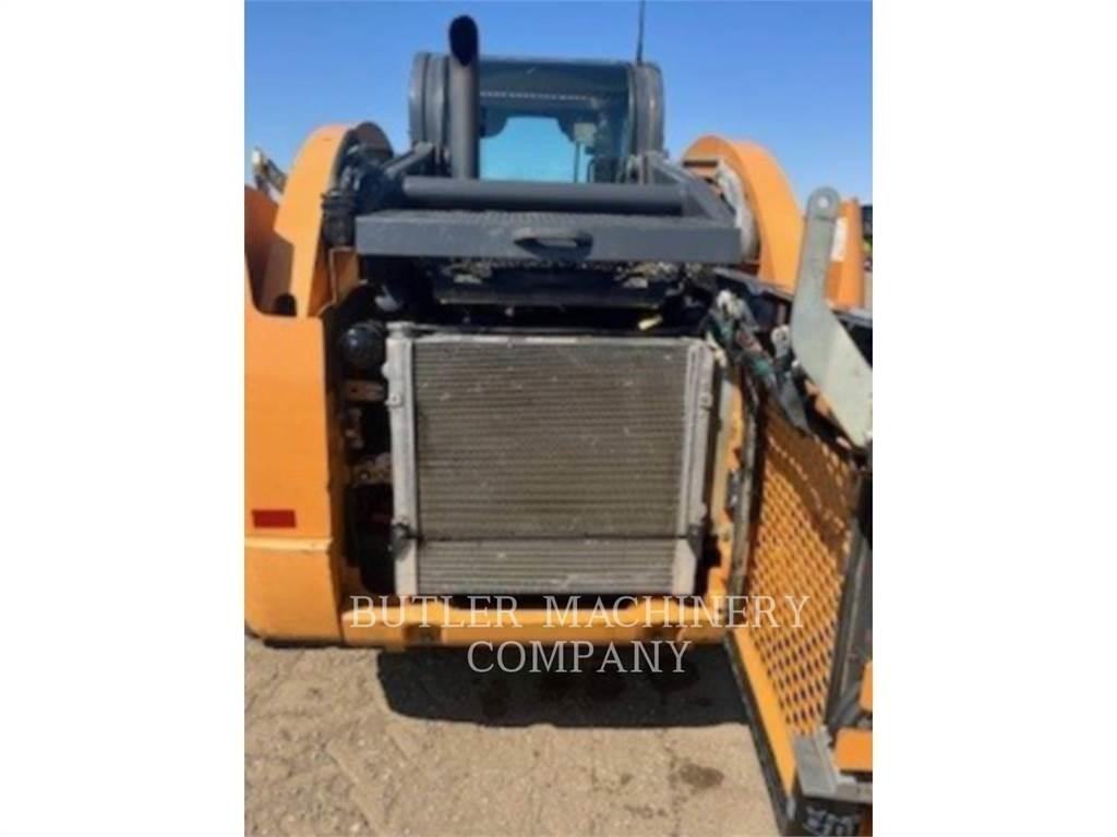 New Holland TV380 Crawler Loaders