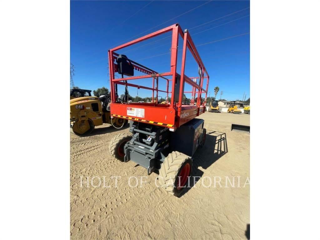 Skyjack SCISSOR26R Scissor Lifts