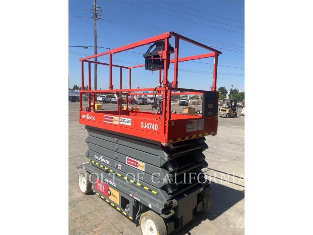 Skyjack SCISSOR40E Scissor Lifts
