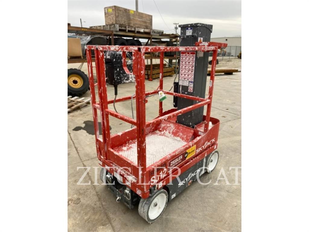Skyjack SJ12 Scissor Lifts