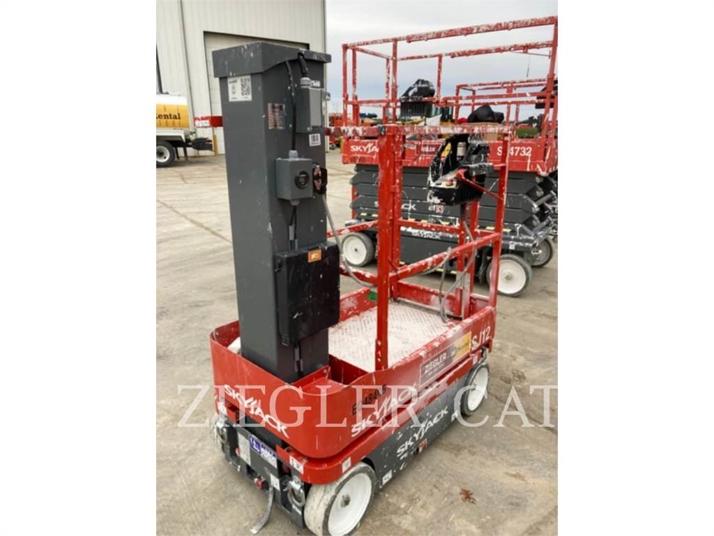 Skyjack SJ12 Scissor Lifts