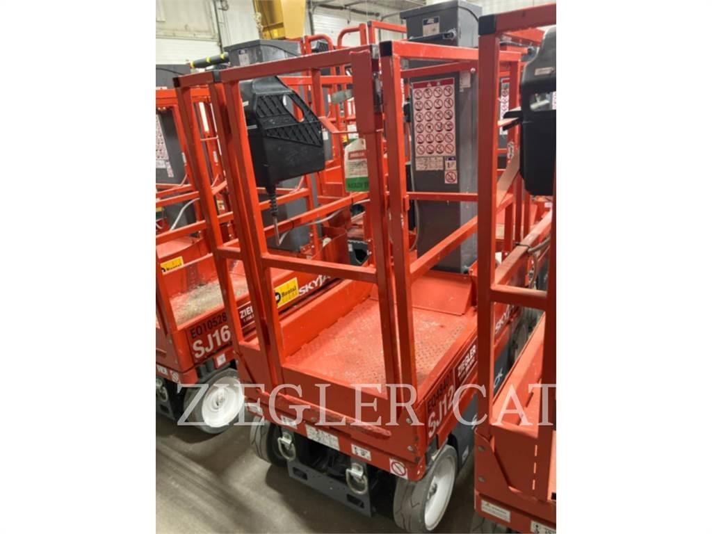 Skyjack SJ12 Scissor Lifts