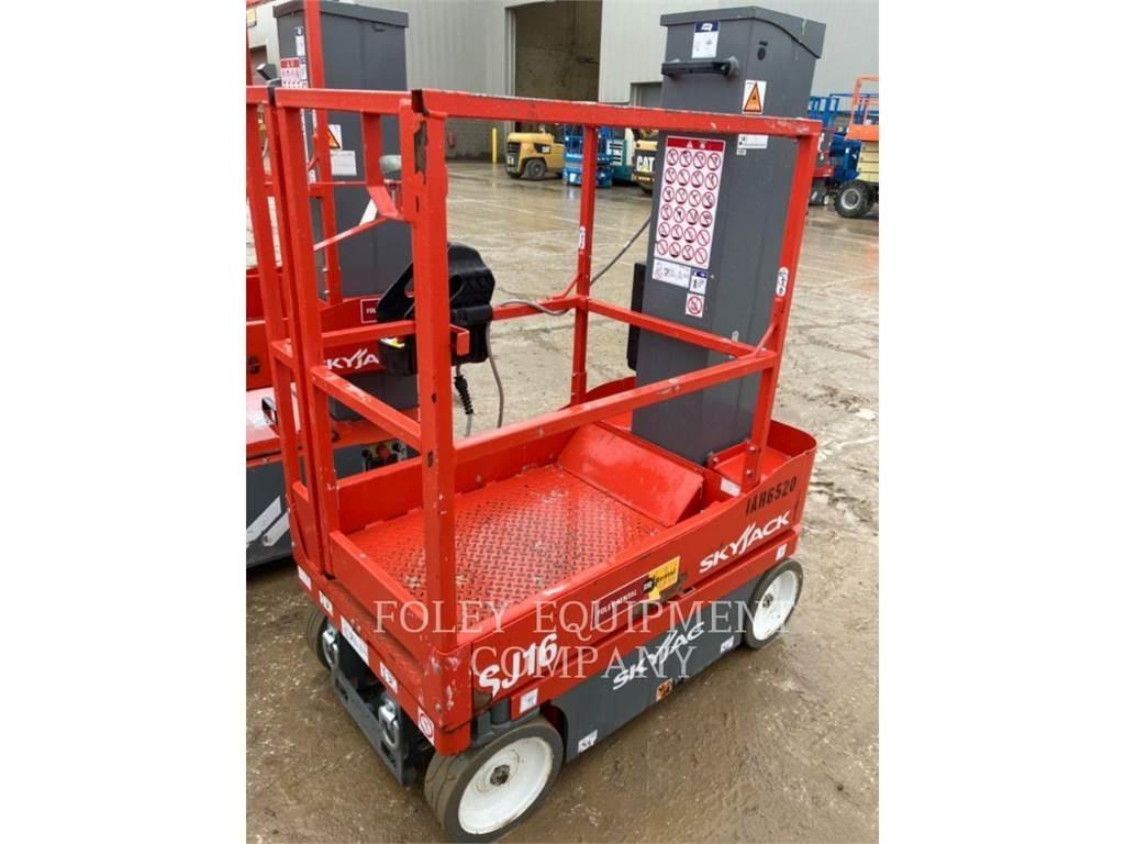 Skyjack SJ16 Scissor Lifts