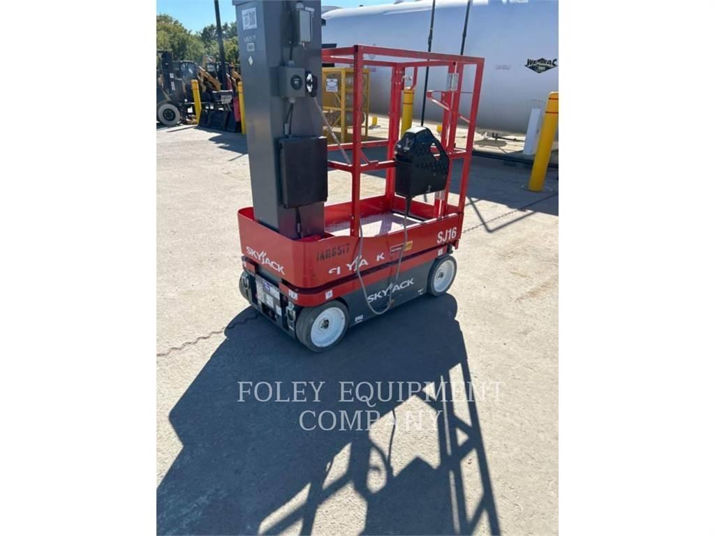 Skyjack SJ16 Scissor Lifts