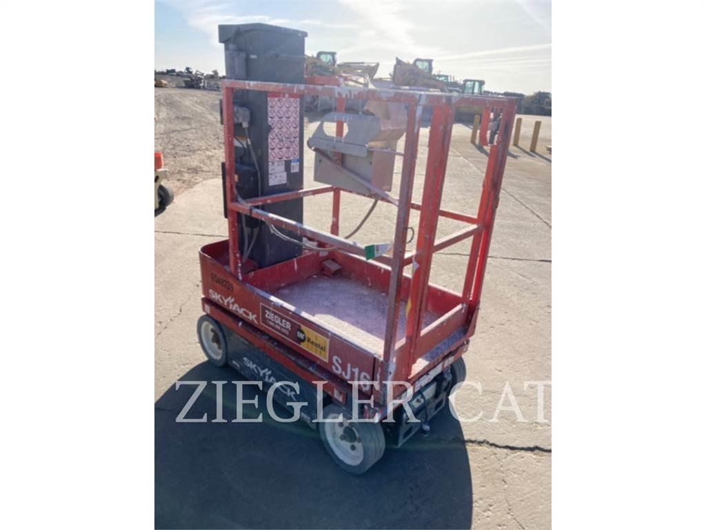 Skyjack SJ16 Scissor Lifts
