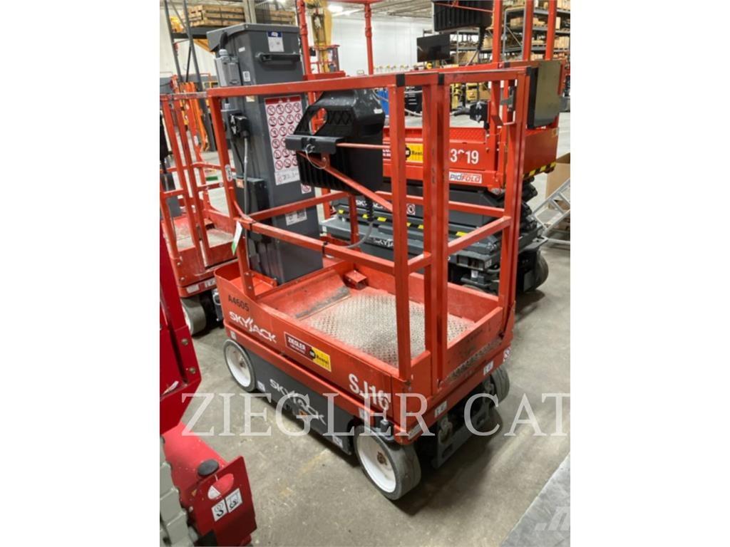 Skyjack SJ16 Scissor Lifts