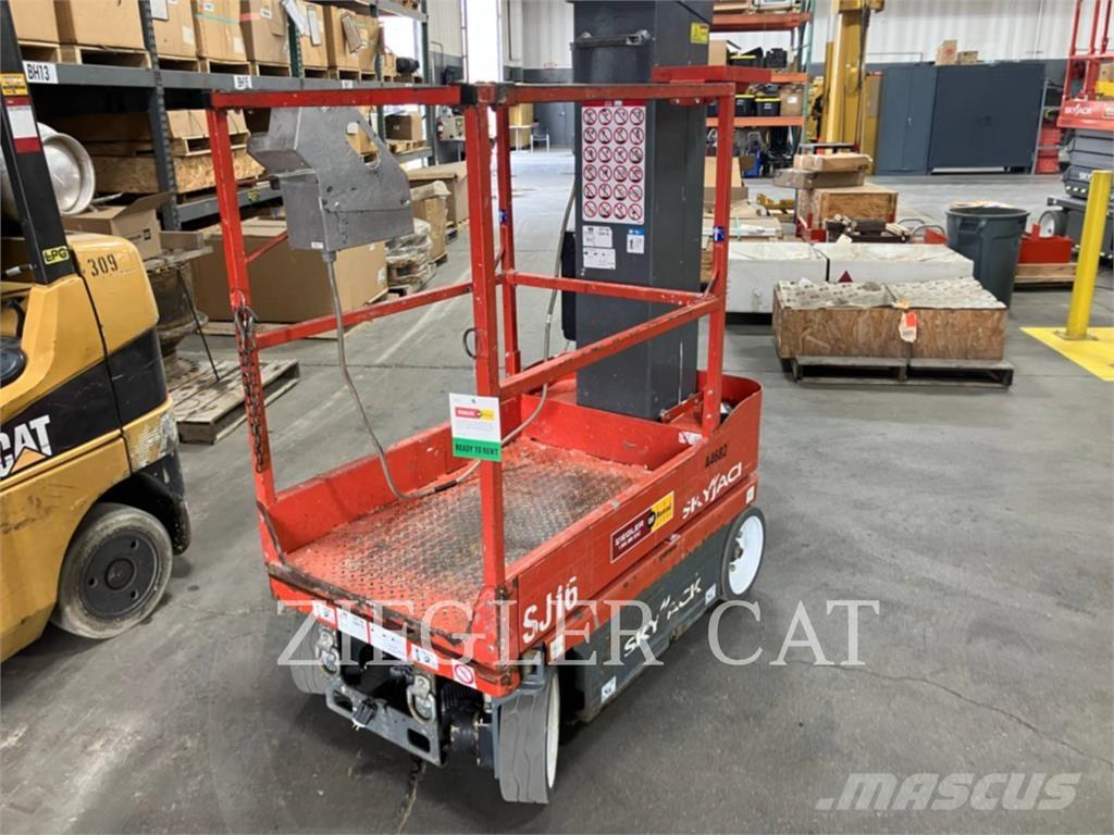 Skyjack SJ16 Scissor Lifts