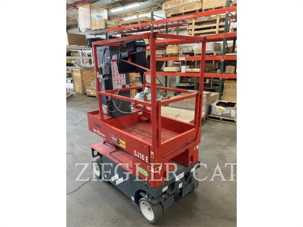 Skyjack SJ16E Scissor Lifts