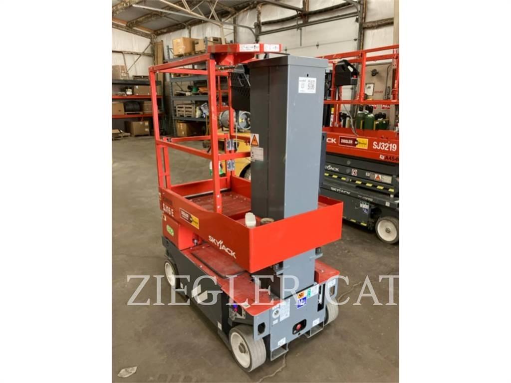 Skyjack SJ16E Scissor Lifts