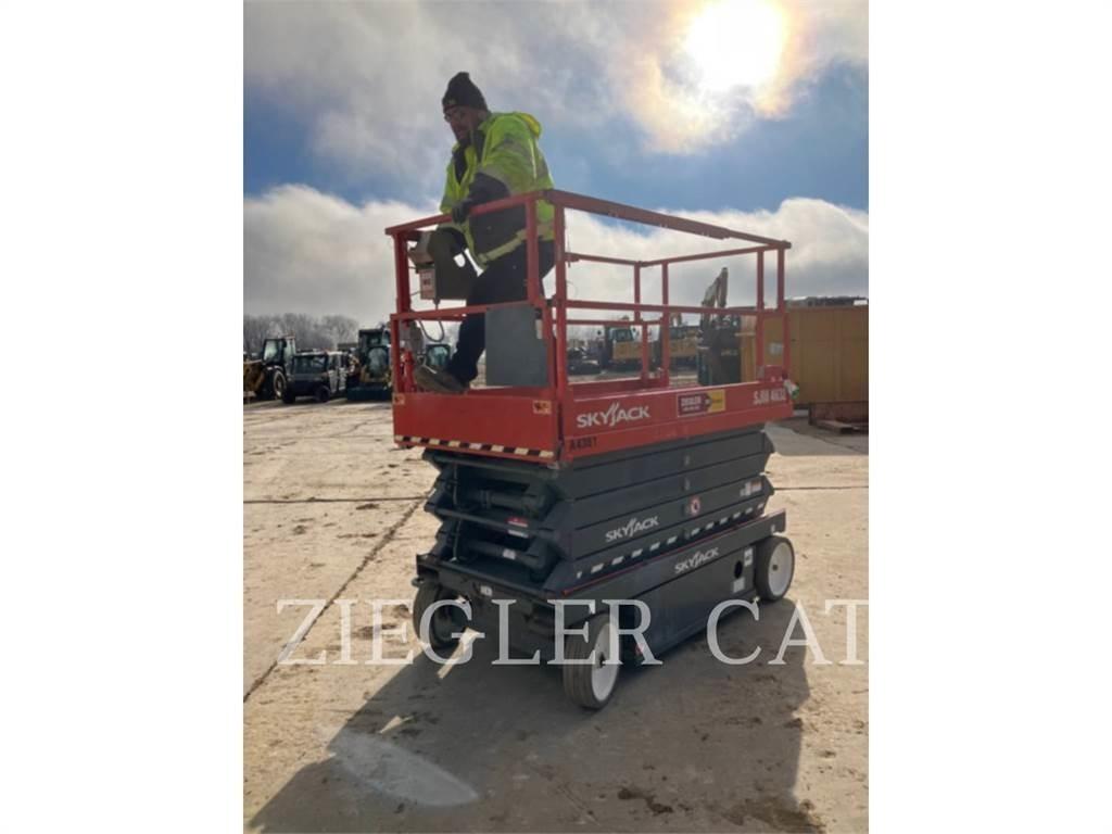Skyjack SJIII4632 Scissor Lifts