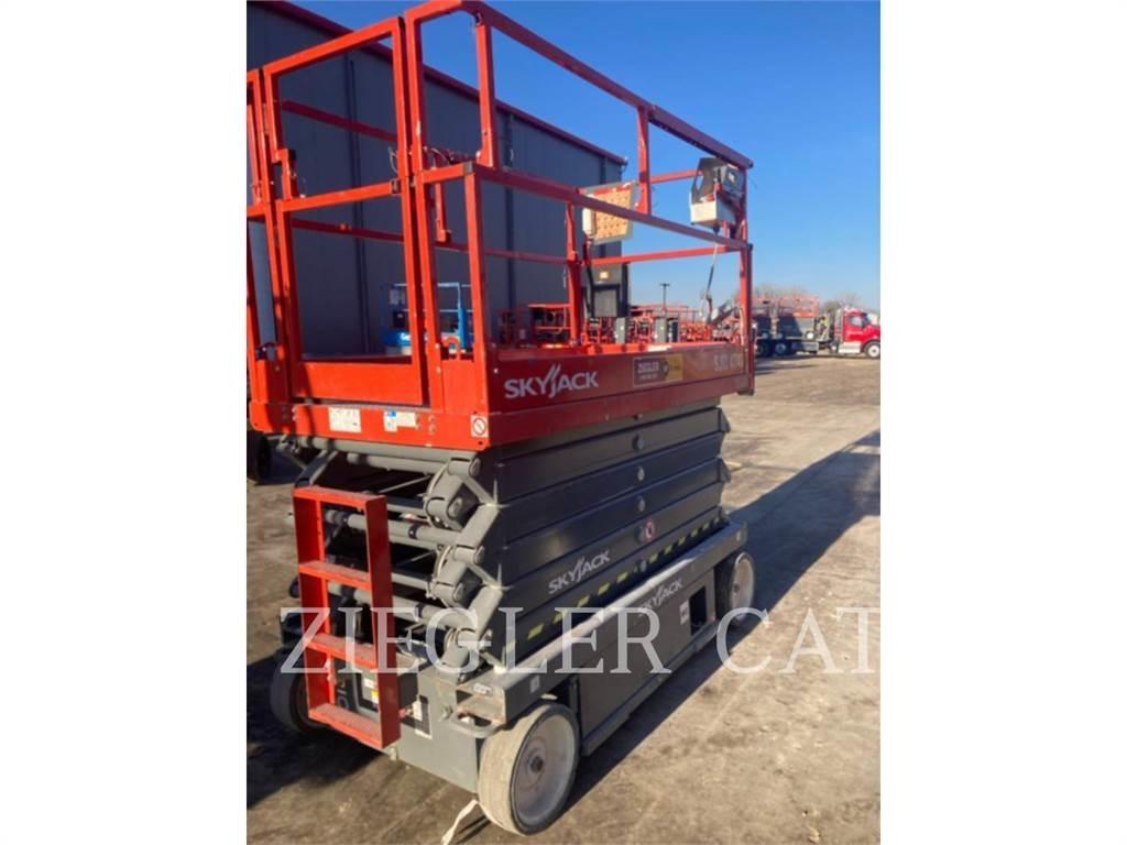 Skyjack SJIII4740 Scissor Lifts