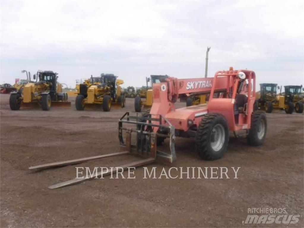 SkyTrak 6036 Articulated boom lifts