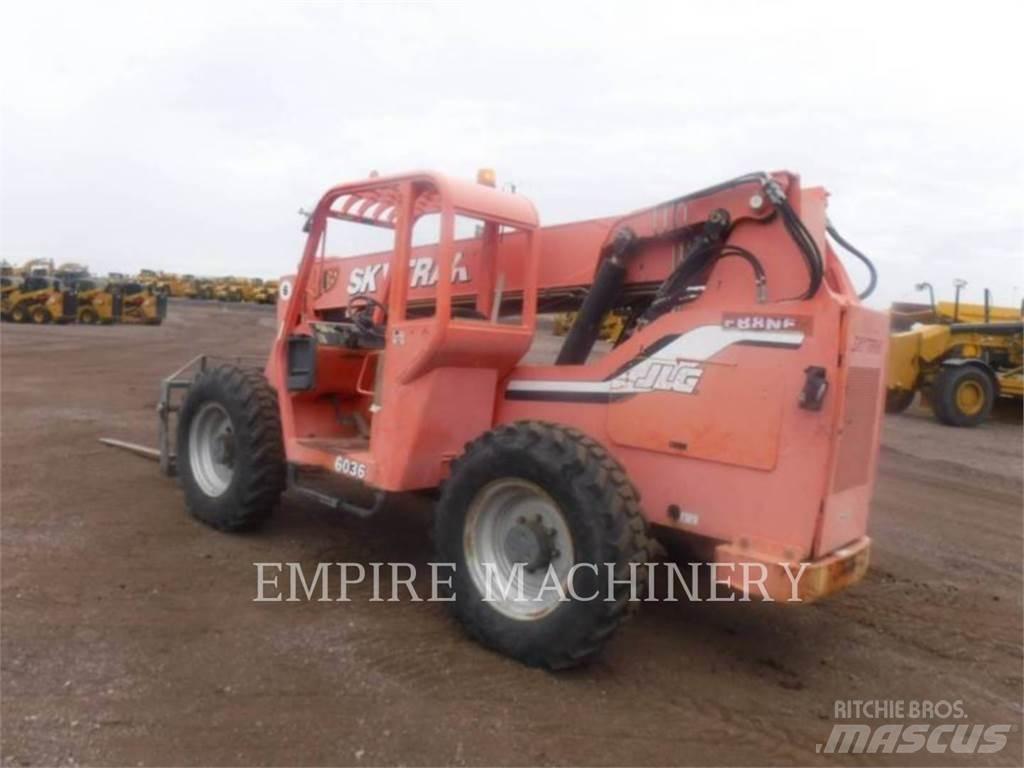 SkyTrak 6036 Articulated boom lifts