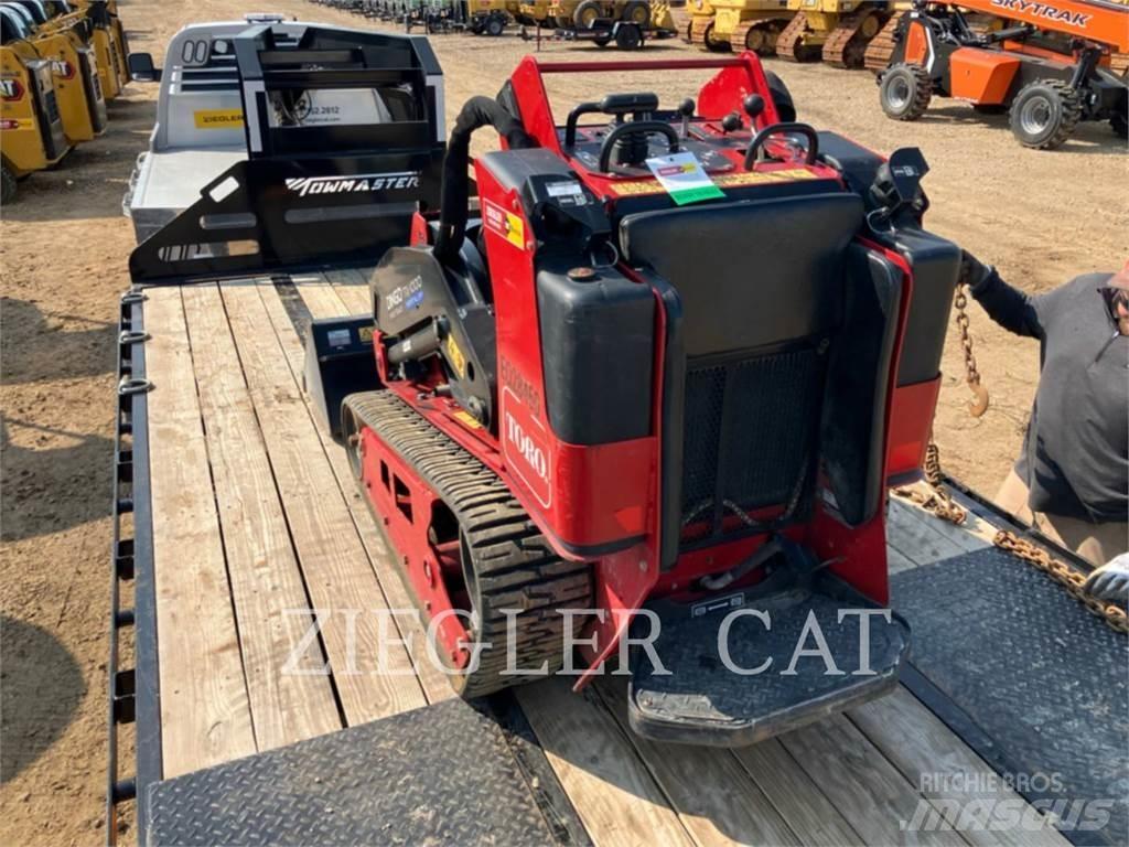 Toro TX1000 Skid Steer Loaders