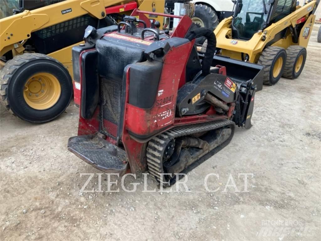 Toro TX1000 Skid Steer Loaders
