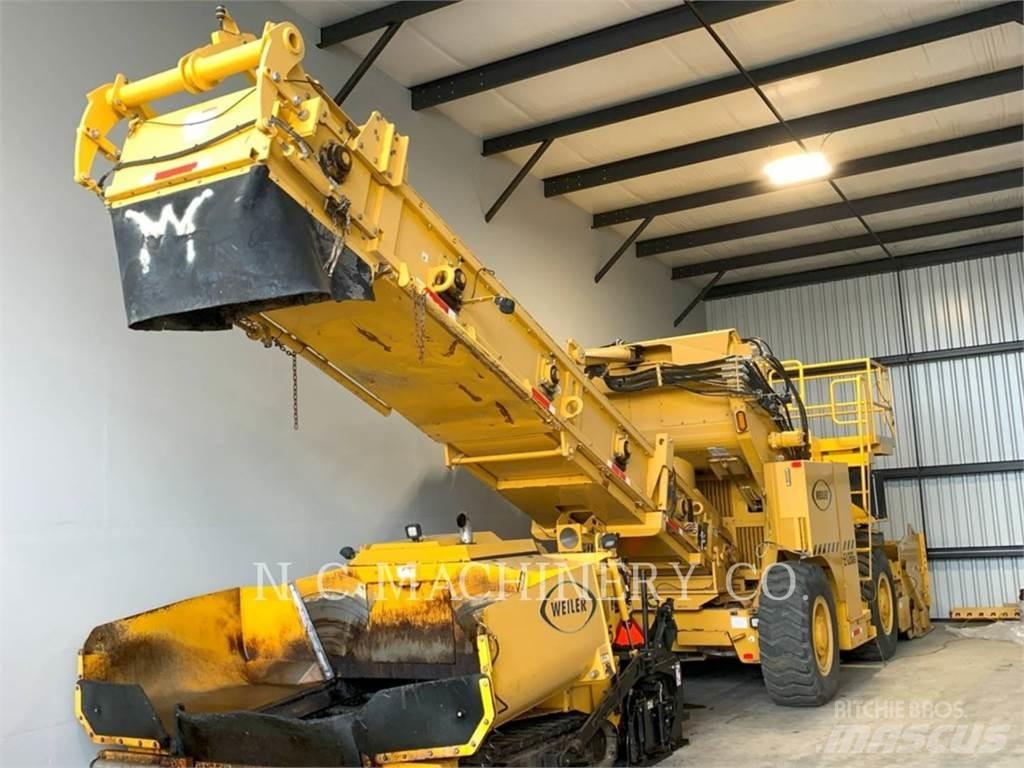 Weiler E1250B Asphalt pavers
