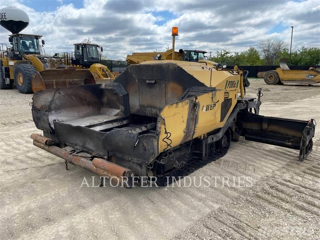 Weiler P385C Asphalt pavers