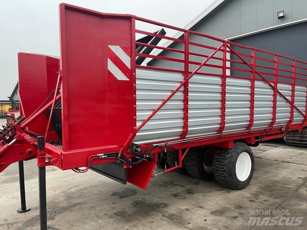  DVC Tussenrijwagen Other Forage Equipment