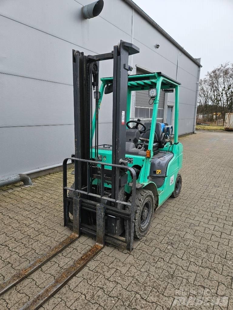Mitsubishi FG25 LPG trucks