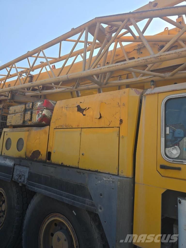 Liebherr LTM 1090 Mobile and all terrain cranes