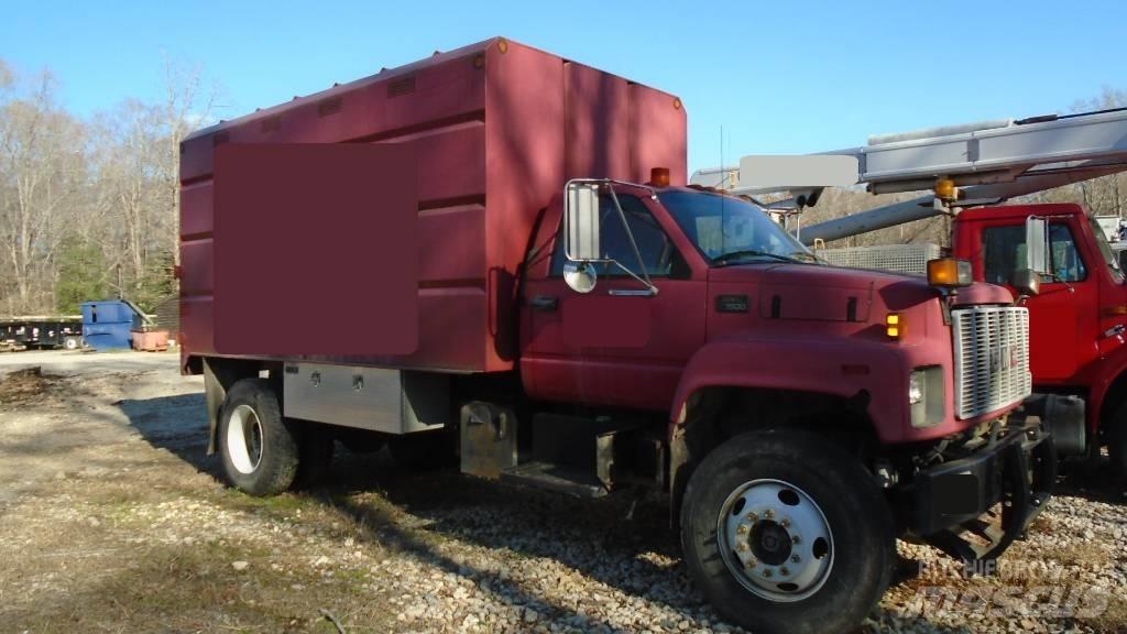 GMC C7500 Wood Chippers