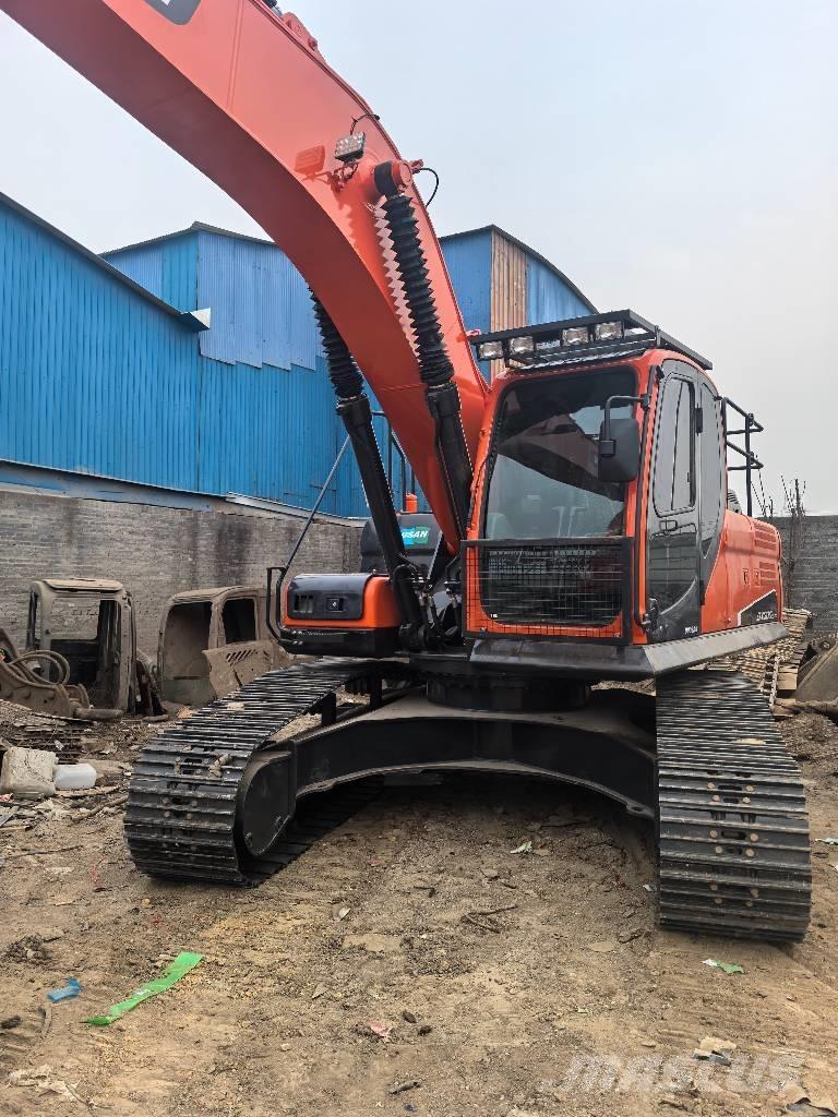 Doosan DX300 Crawler Excavators