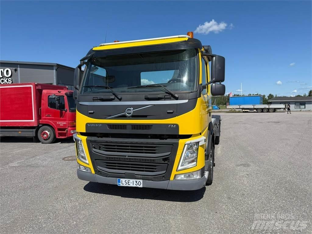 Volvo FM410 6x2*4 Hook lift trucks