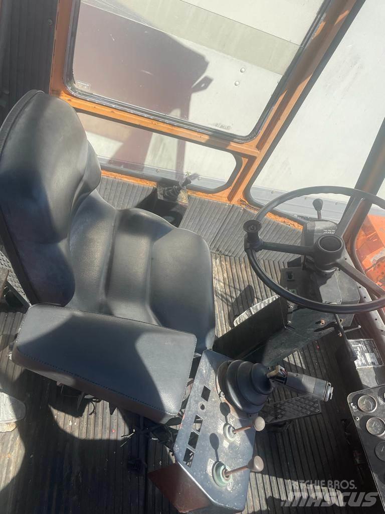 Valmet TD2212 Diesel Forklifts