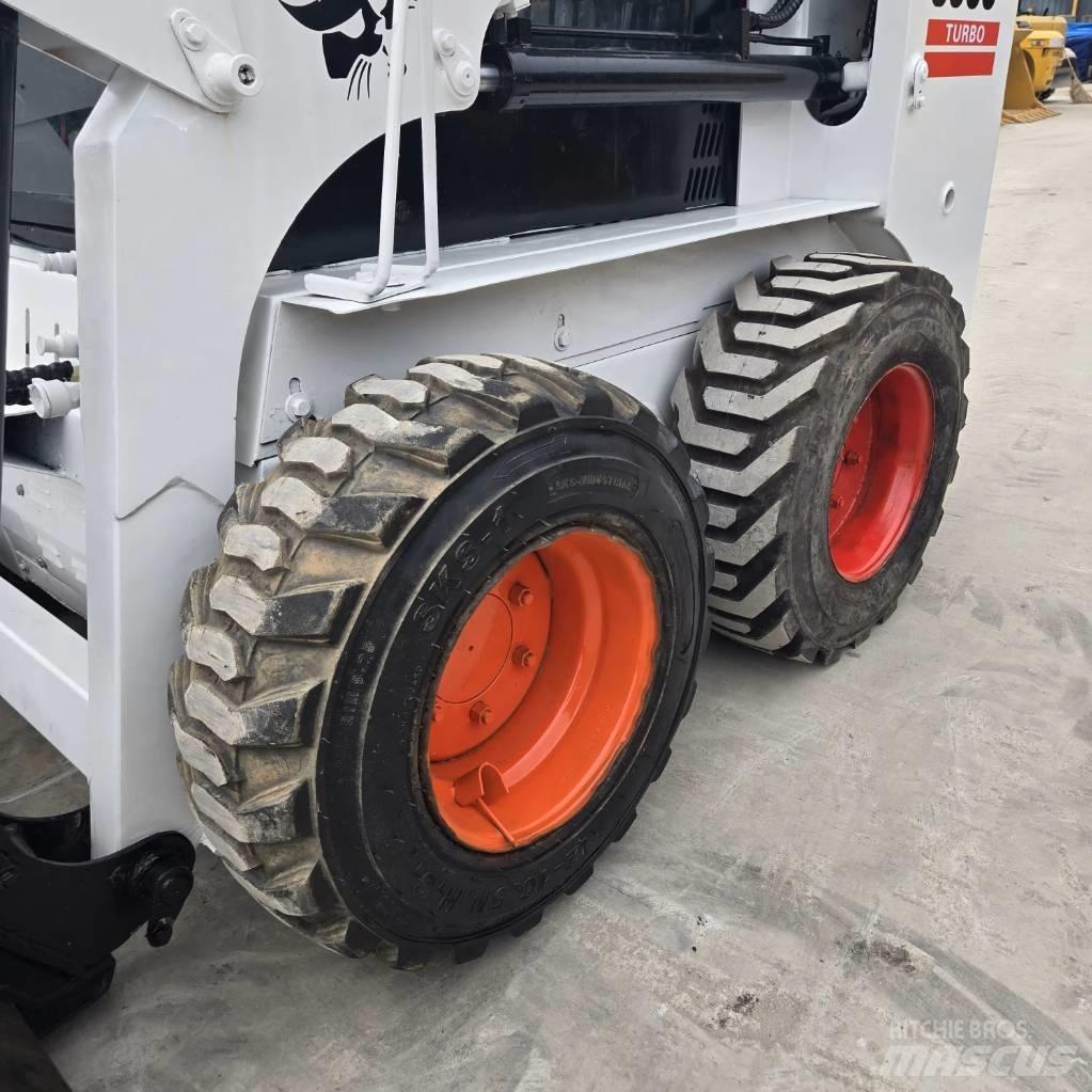 Bobcat S 300 Skid Steer Loaders