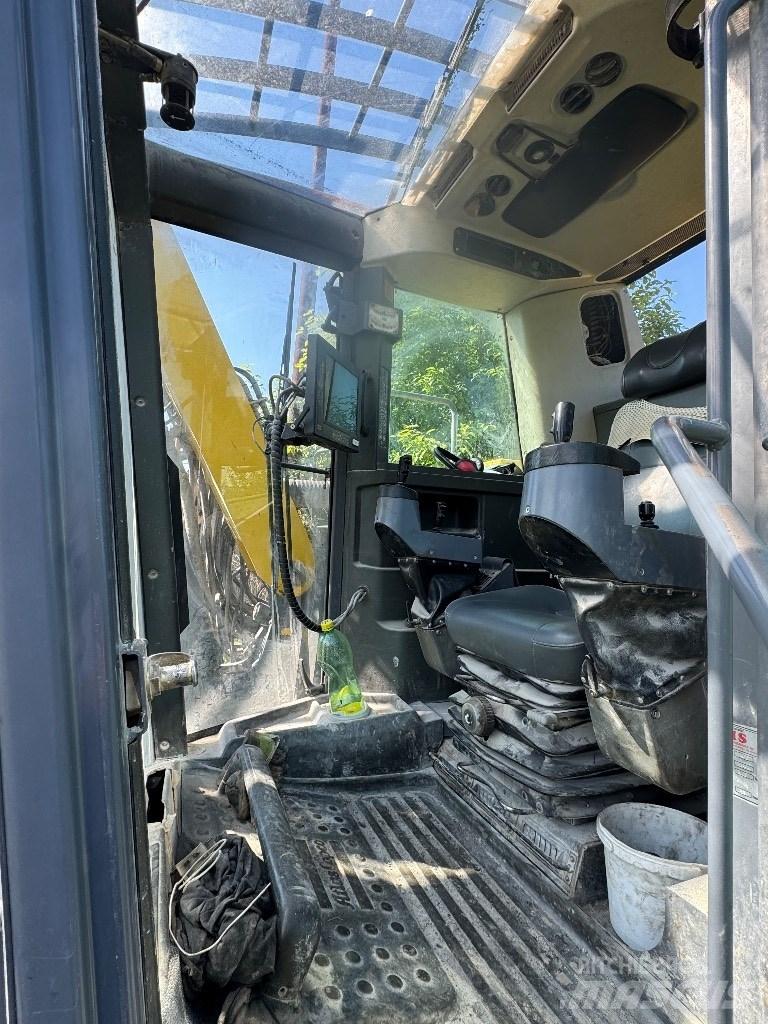 Atlas Copco D9-11 Surface drill rigs