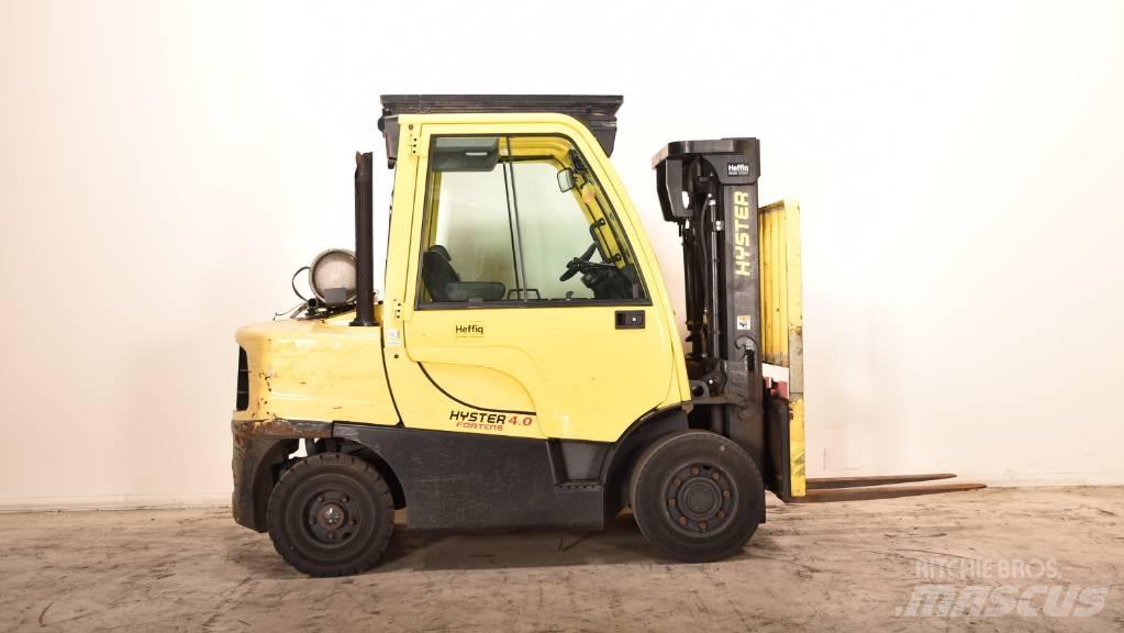 Hyster H 40 FT LPG trucks