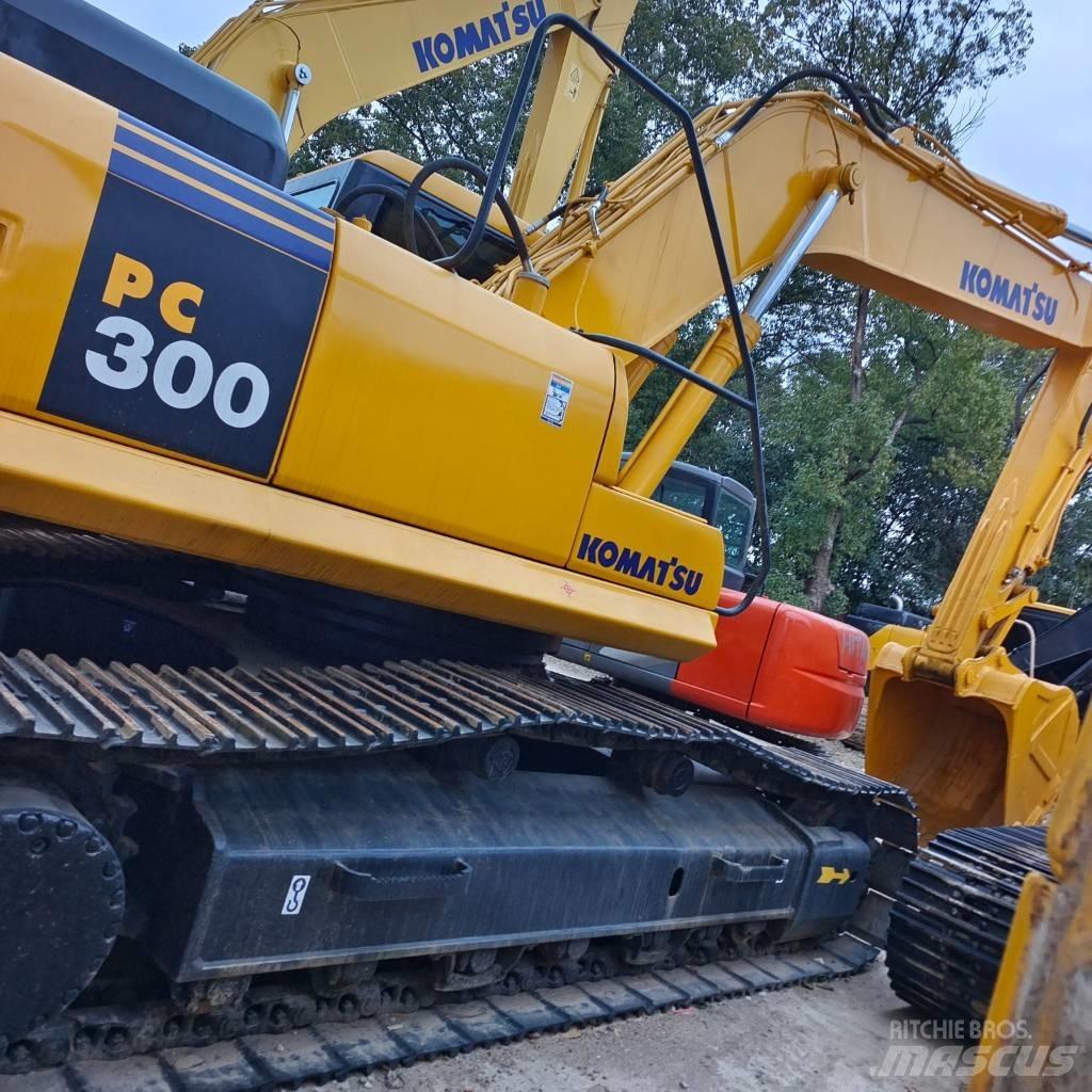 Komatsu PC 300 Crawler Excavators