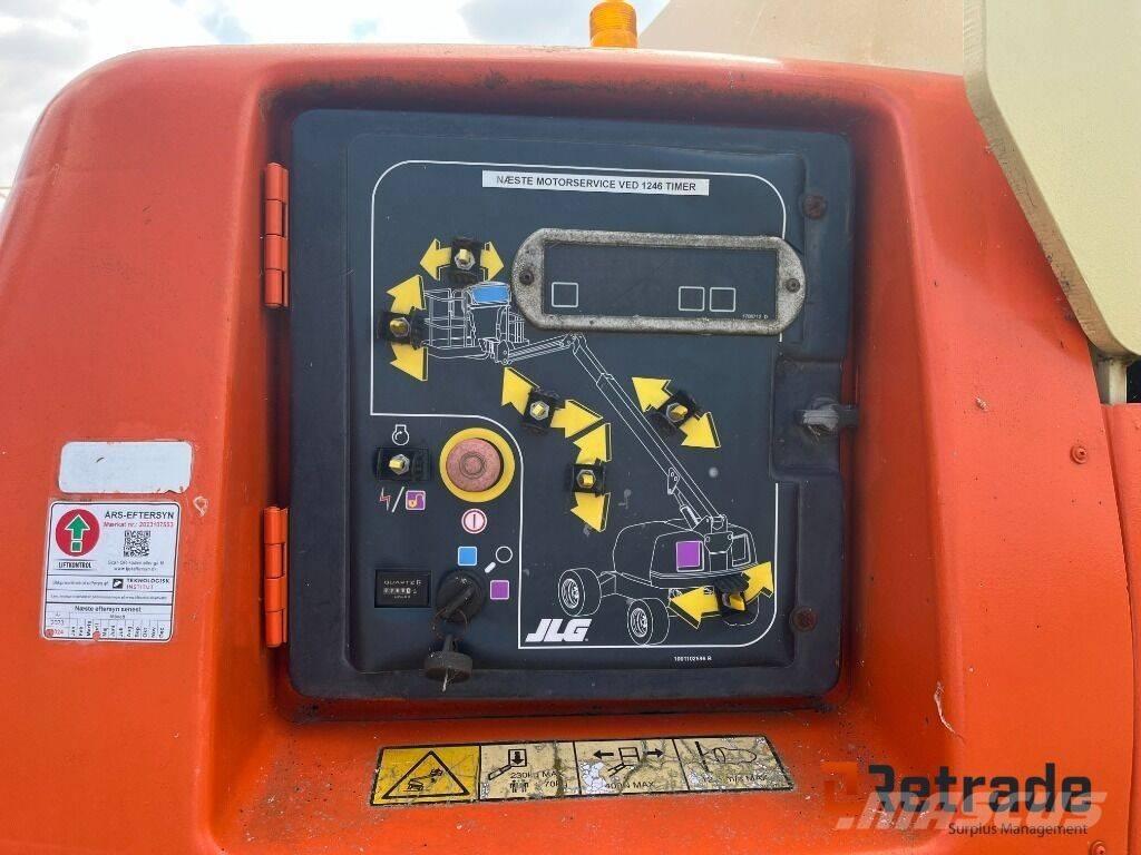 JLG 460 SJ Telescopic boom lifts