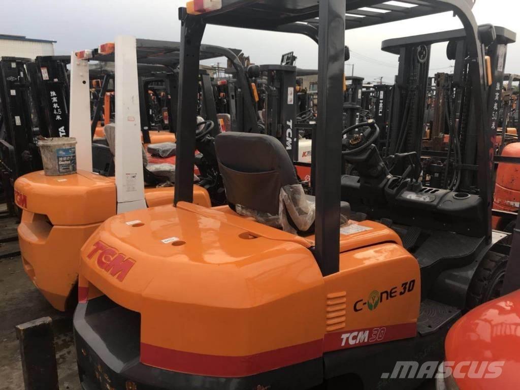 TCM FD 30 Diesel Forklifts
