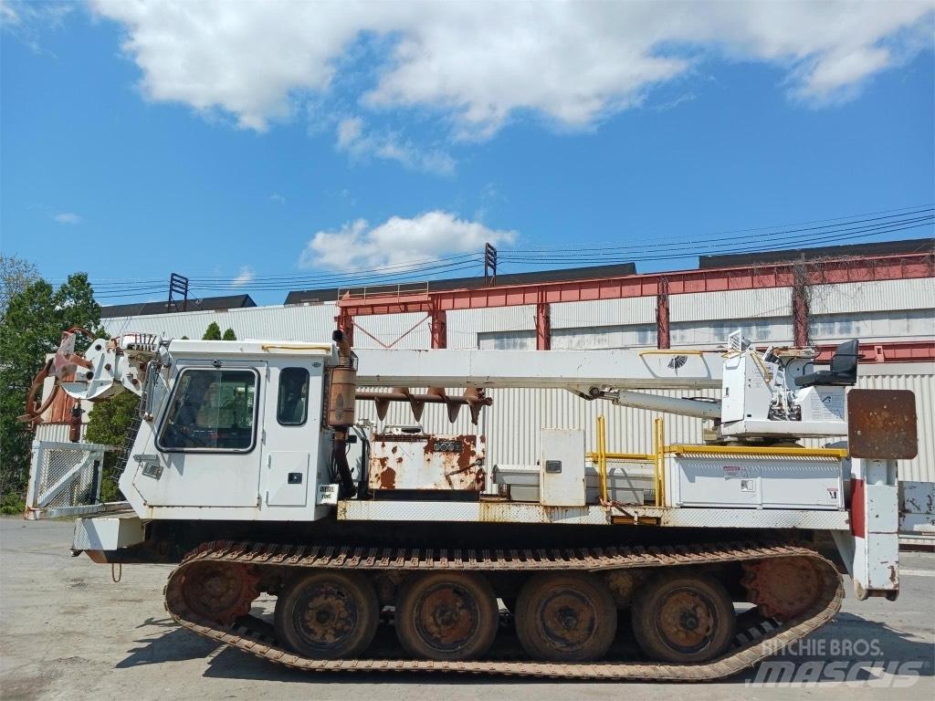 Hico HT15H Mobile and all terrain cranes
