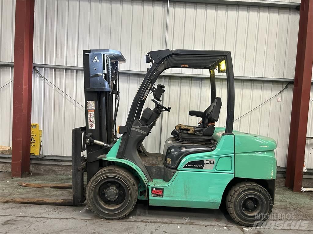 Mitsubishi FD30NT Diesel Forklifts