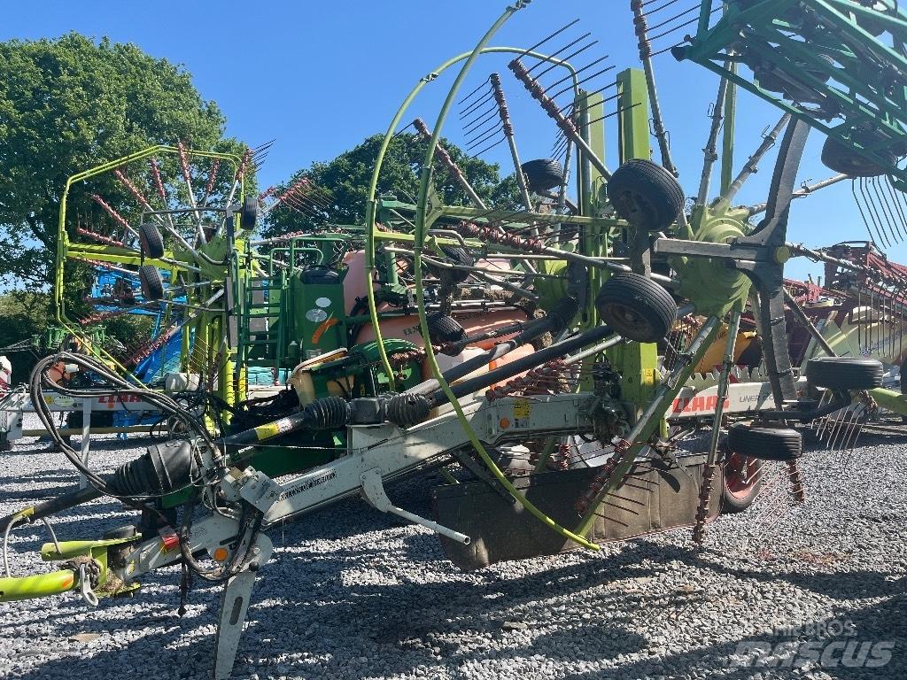 CLAAS Liner 2800 Rakes and tedders
