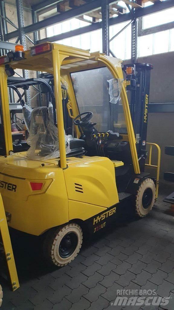 Hyster J2.5UT Electric Forklifts