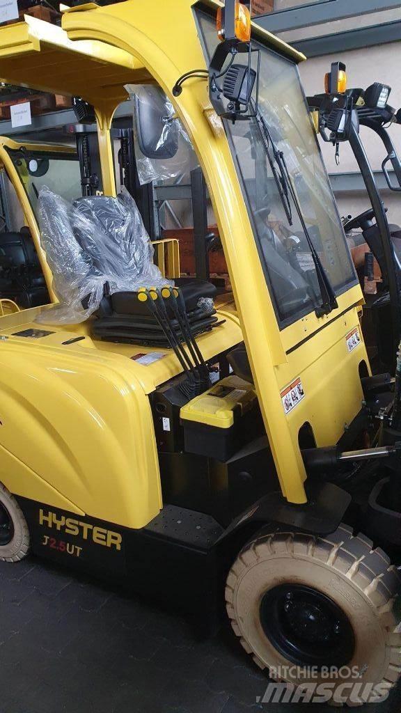 Hyster J2.5UT Electric Forklifts